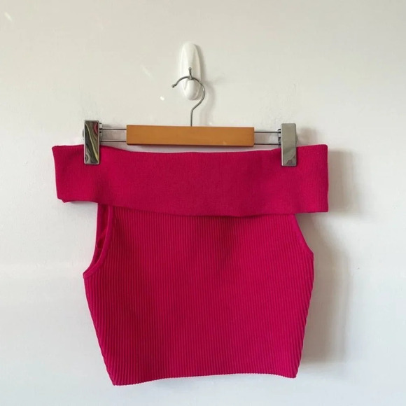 Aritzia Babaton  Sculpt Knit Off Shoulder Top Eros Pink Size Medium NWT - Picture 6 of 10